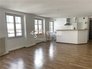 t3 à la vente -   42000  SAINT ETIENNE, surface 83 m2 vente t3 - UBI410162015